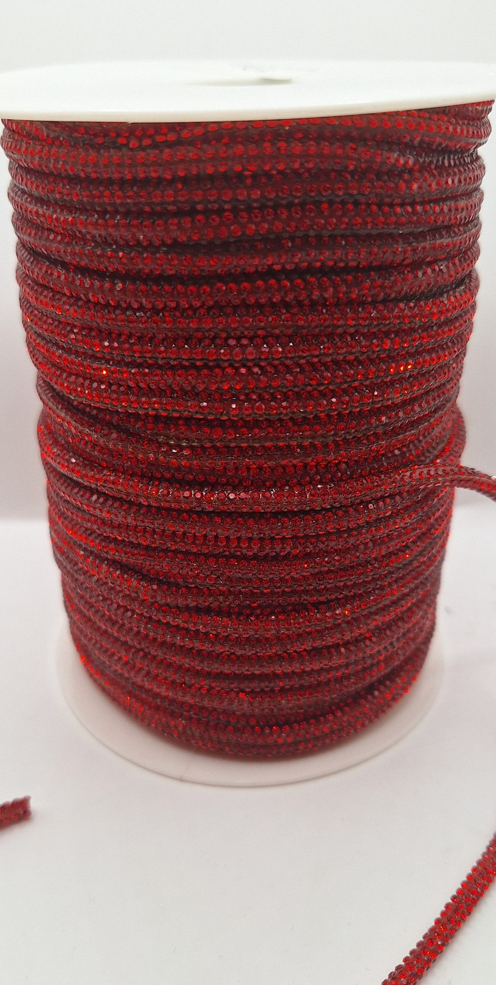 Жгут стразовый (1м) 4мм