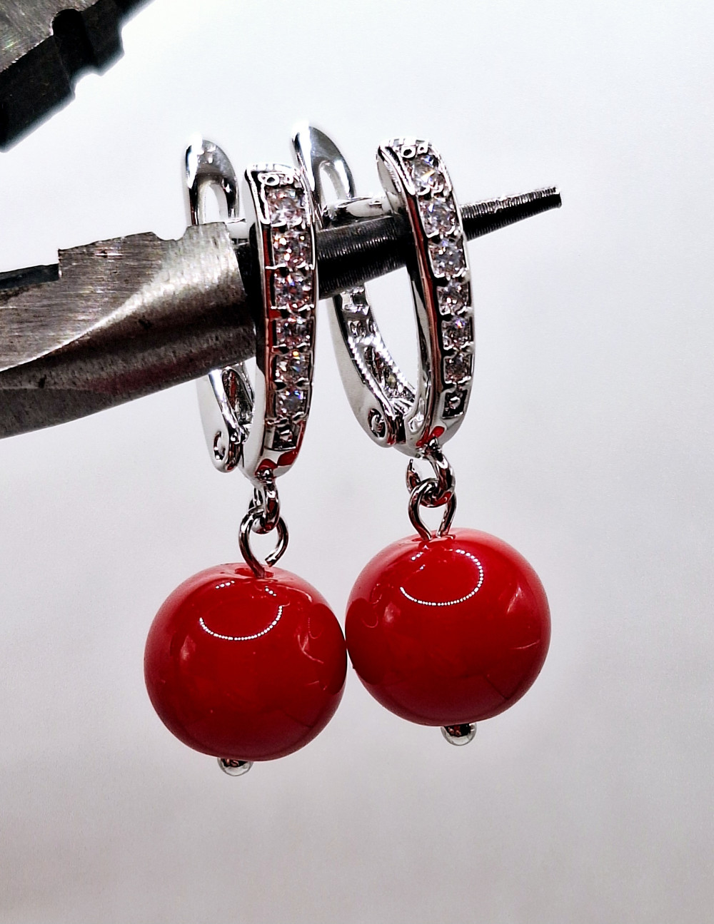 Серьги с кораллом 12мм