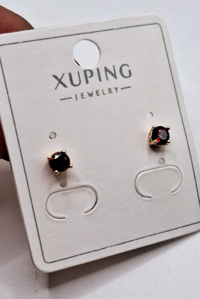 гвоздики(4мм) камень красный