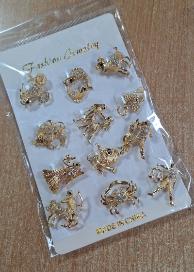 набор брошей(12шт) знаки зодиака