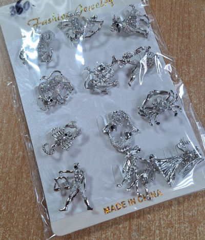 набор брошей(12шт)